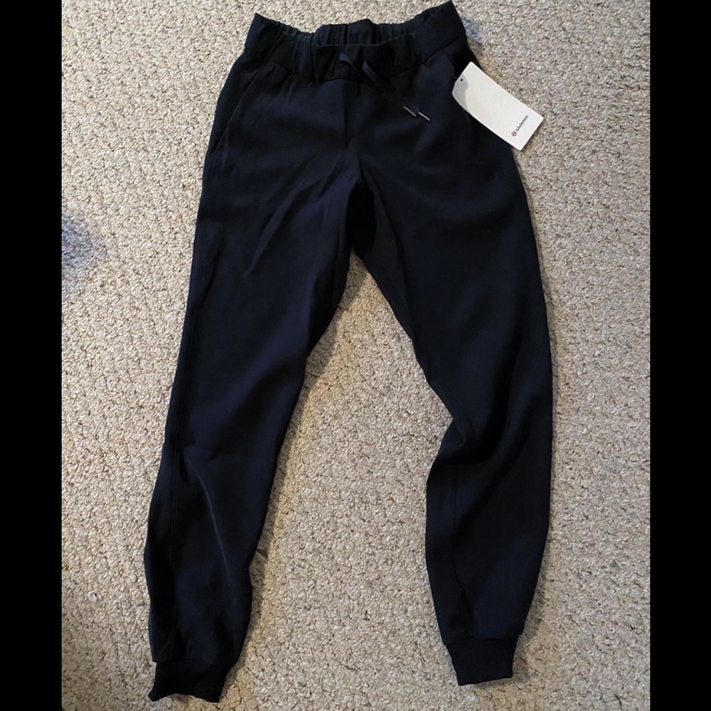 Lulu lemon joggers size 2 black